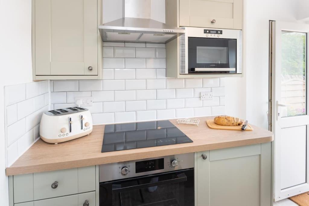 *Brand New* Olive Grove Cottage Torquay Bagian luar foto